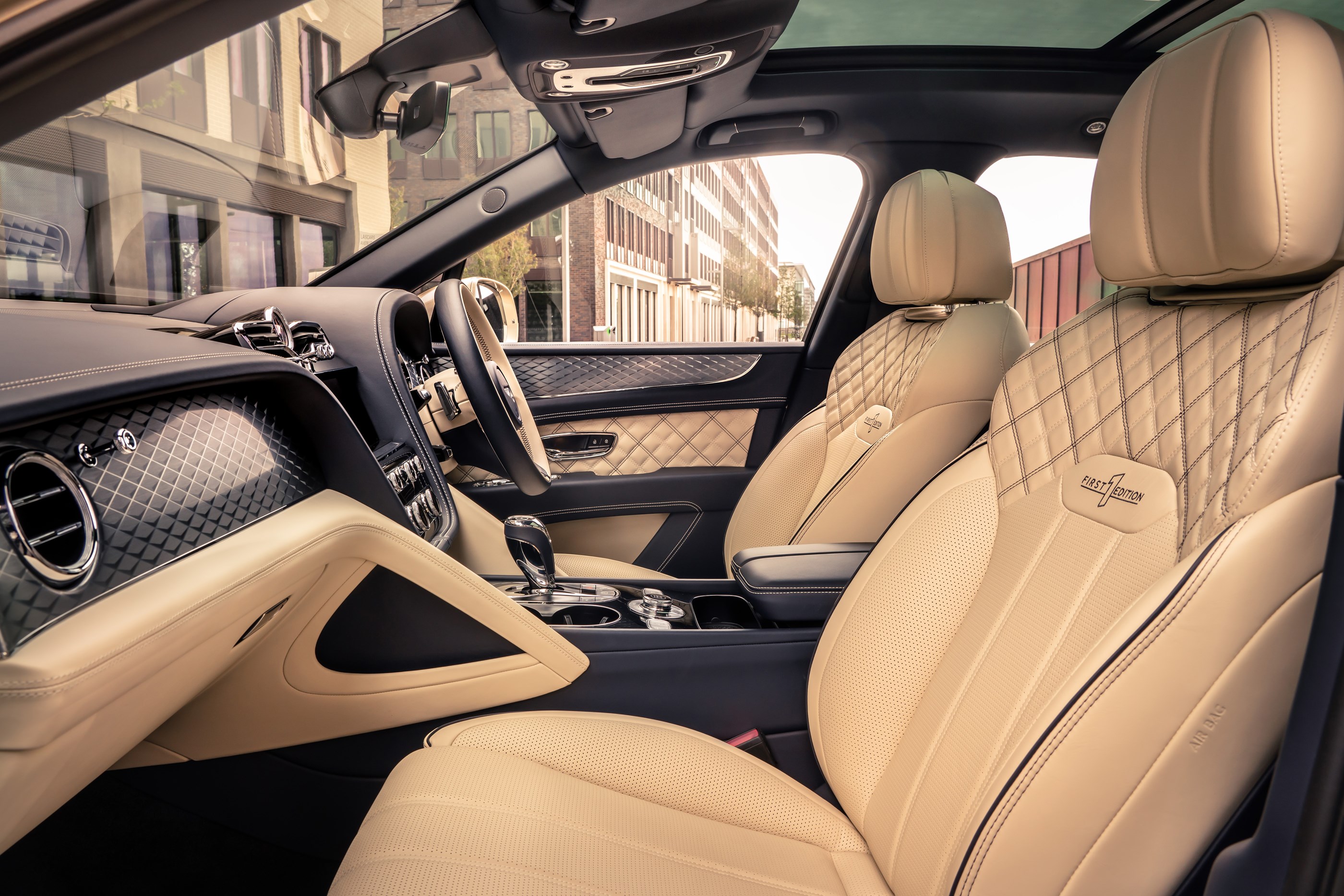 Bentley Bentayga Hybrid interieur