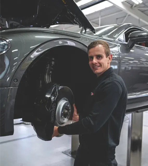 Portret Ferry de Beer Bentley Leusden monteur